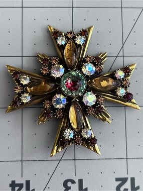 Florenza Maltese Cross Rhinestone Brooch vintage